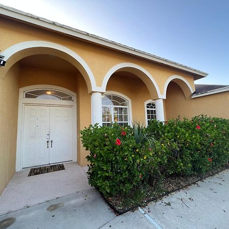Port St. Lucie Discover Your Oasis: Tropical Haven In Central Psl מראה חיצוני תמונה