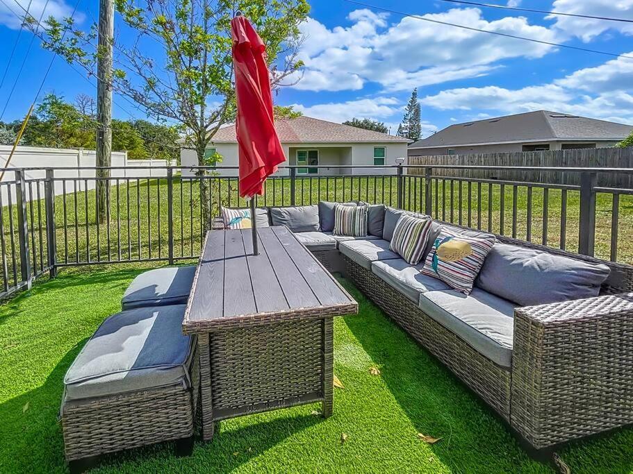 Port St. Lucie Discover Your Oasis: Tropical Haven In Central Psl מראה חיצוני תמונה
